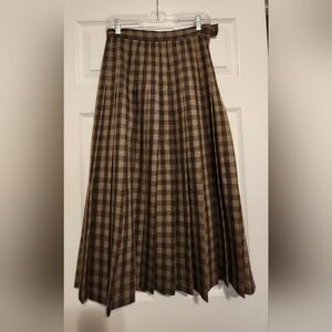 Vintage John Meyer Plaid Pleated Midi Skirt in Brown and Tan Size 4